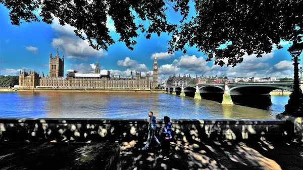 Londyn Widok Miasto Letni Dzień Szczegółami Zabytkami — Zdjęcie stockowe