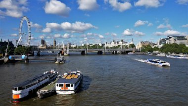 şehir görüşleri mimari perspektifle 