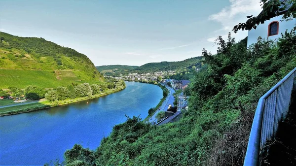 Cochem Germania Fiume Montagna Vista Panoramica Vista Sulla Città — Foto Stock