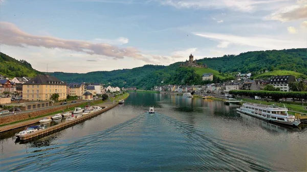Ελβετία Βασιλεία Και Γερμανία Cochem Ποταμού Και Θέα Φρούριο Ποδήλατο — Φωτογραφία Αρχείου