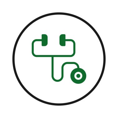 Çevresel çerçevede temiz beyaz bir zemine karşı yeşil bir steteskop olarak sunulan tıbbi bakım tasviri. Bu görüntü, sağlık, sağlık ve tıbbi uzmanlığı bir