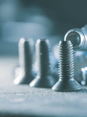 Düzüşmek ve kafayı yemek. Sanayi nesnesi.