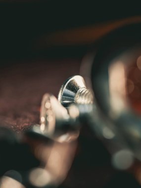 Düzüşmek ve kafayı yemek. Sanayi nesnesi.