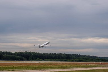 16 Temmuz 2019 Riga Havaalanı 'nda test çekimleri yapan güzel bir uçak.