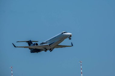 17 Ağustos 2019 Riga Havaalanı 'nda test çekimleri yapan güzel bir uçak.