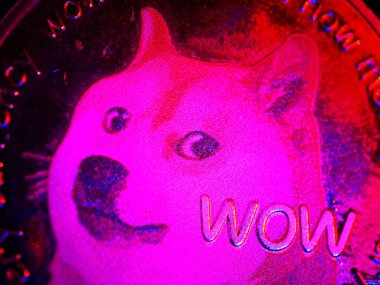 Parlak gümüş ve altın para birimlerinin sembolü olan kripto para birimi geçmişi Bitcoin, Ethereum, Litecoin, zcash, dalgalanma.