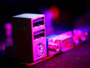 Al. Devre kartı. Teknoloji geçmişi. Merkezi Bilgisayar İşlemcileri Konsepti. Anakart dijital çip. Teknoloji bilimi geçmişi. Bütünleşik iletişim işlemcisi