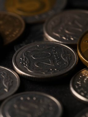 Dünyanın her yerinden bir sürü bozuk para. Eski paralar, eski paralar.