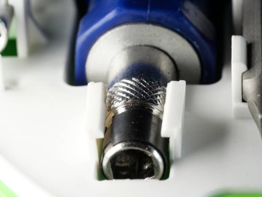 Ev ve araba tamiri için araç gereç dükkanı pazarlama görüntüsü. Seçici odaklanma. Makro.