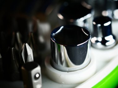 Ev ve araba tamiri için araç gereç dükkanı pazarlama görüntüsü. Seçici odaklanma. Makro.