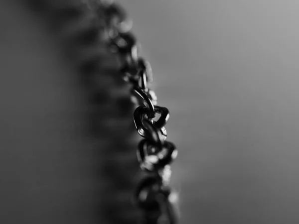 Necklace Chain White Background Selective Focus Macro — Stock Photo, Image