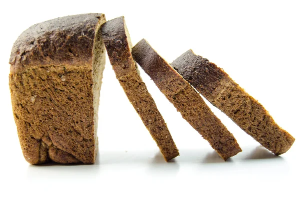 검은 빵을 슬라이스 — 스톡 사진