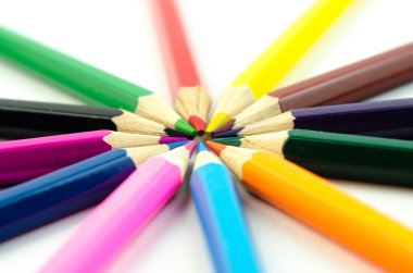 parlak renkli kalemler