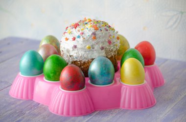parlak Paskalya yumurtaları