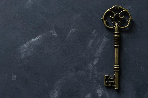 Vintage bronze key — Stock Photo, Image