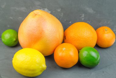 Limon, mandalina, greyfurt ve limon meyve.