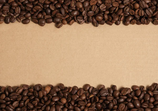 Kaffeebohnen Auf Einem Papphintergrund Kopierraum — Stockfoto