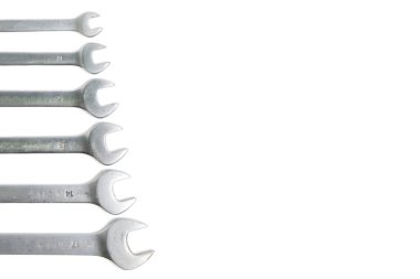 Beyaz arkaplanda anahtarlar