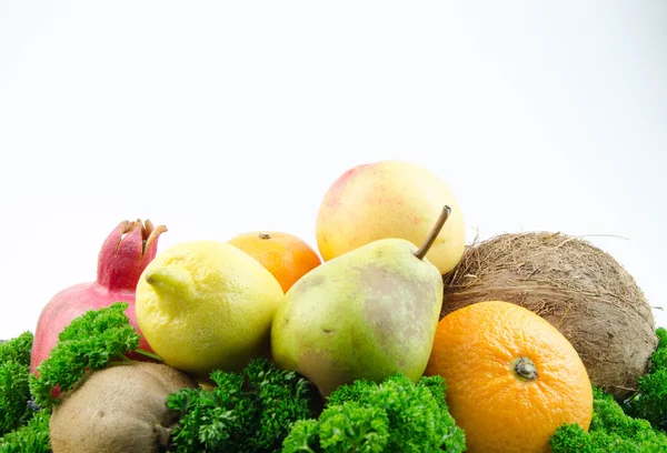 Nuttig en smakelijke vruchten — Stockfoto