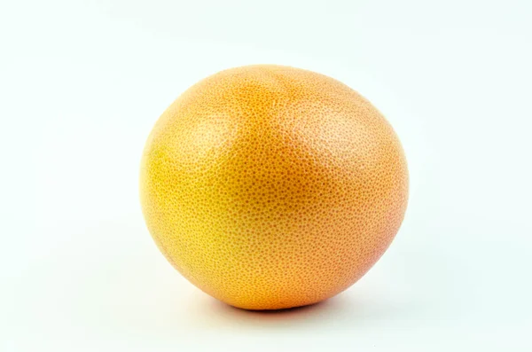 Pomelo sobre fondo blanco — Foto de Stock