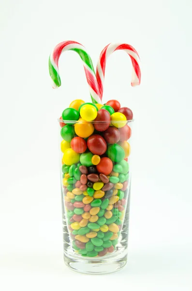 Süßigkeiten auf weißem Hintergrund — Stockfoto