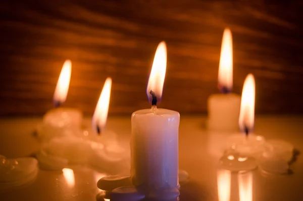 Luce calda della candela — Foto Stock