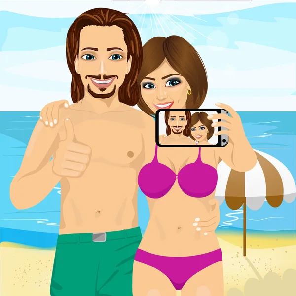 Νεαρό ζευγάρι λαμβάνοντας αυτοπορτρέτα φωτογραφία μαζί χρησιμοποιώντας smartphone κάμερα στην παραλία και δείχνοντας μπράβο — Διανυσματικό Αρχείο