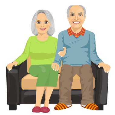 Kanepede oturan romantik yaşlı çift birbirine yakın