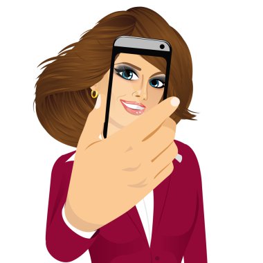 mutlu kadın onun smartphone kullanarak bir selfie alarak