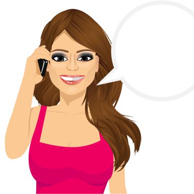 Telefonda konuşan kadın.