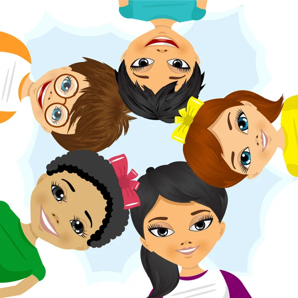 Multi etniska grupp barn bildar en cirkel — Stock vektor
