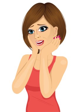 hayretle ve açık ağızlı başını tutan güzel kadın şaşırttı