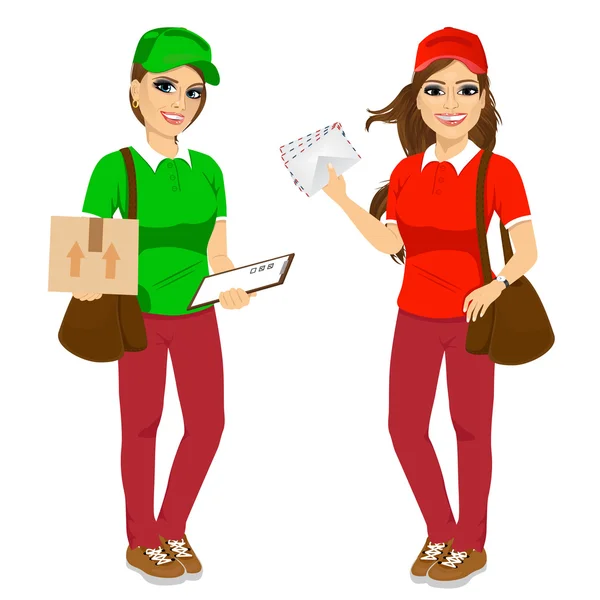 Due belle donne postali in uniforme con borsa in pelle marrone che consegnano posta e cartone di consegna — Vettoriale Stock
