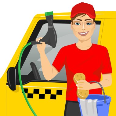 Taxy bir araba yıkamayı sabunlu sünger kullanarak gülümseyen genç çocuk