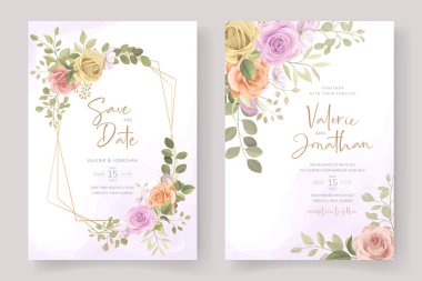 Güzel, yumuşak bir çiçek ve düğün davetiyesi tasarımı bırakır.