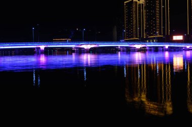 Gece Sanya Manzarası. Hainan Çin