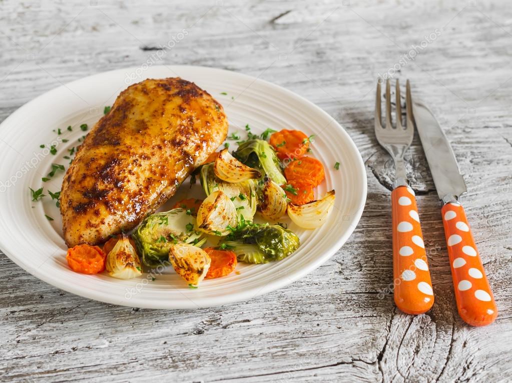 Pollo al horno con cebolla y zanahoria
