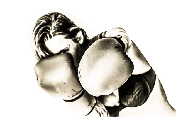 Kvinna i underkläder med röda boxningshandskar försvara — Stockfoto