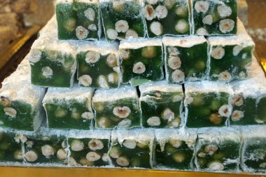 fındık ile üzüm nuga