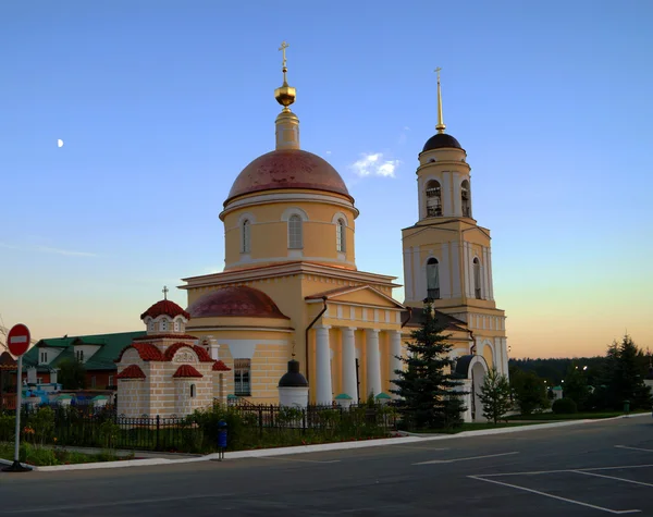 РАДОНЕЖ, РОССИЯ - 25 июля 2015 г.: Преображенская церковь в Радо — стоковое фото