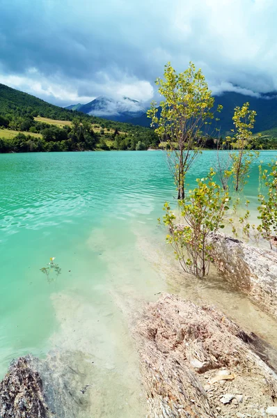 Prachtige lake Fiastra, Italië — Stockfoto