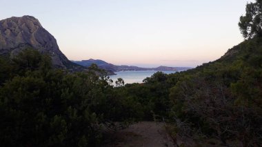 Golitsyn yolunda gün batımı, Novy Svet Köyü, Kırım Cumhuriyeti