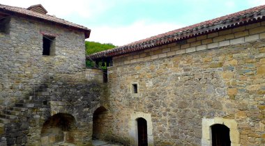 Ermeni manastırı Surb-Khach, Kırım Cumhuriyeti