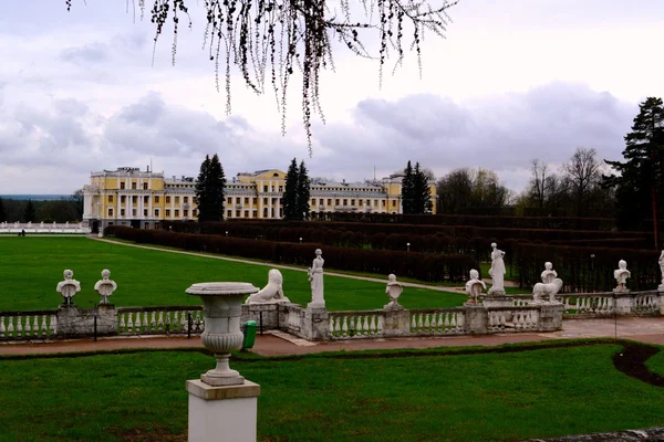 Sarayı ve Parkı'nda Arkhangelskoe Emlak — Stok fotoğraf