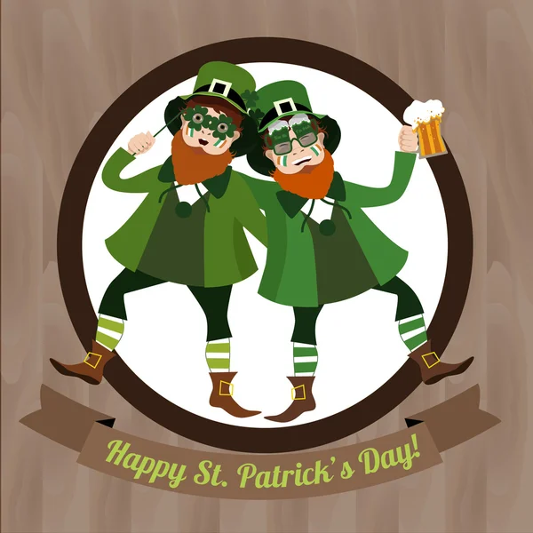 Dois duendes verdes com cerveja e bandeira irlandesa comemorando o Dia de São Patricks — Vetor de Stock