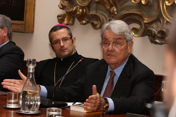 Calogero Mannino to Montecassino for the presentation of the boo — Stock Photo, Image