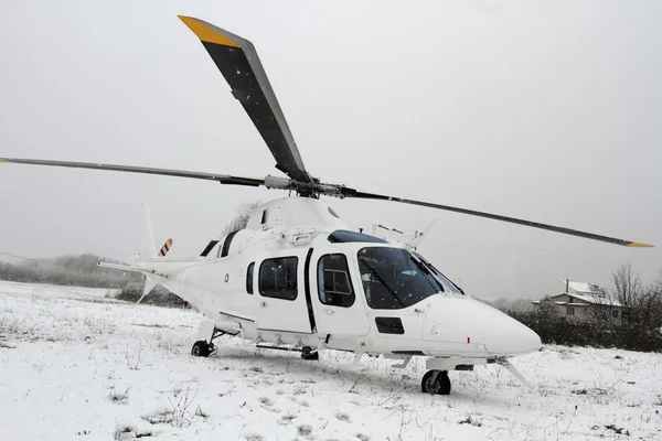 The air ambulance landed with snow — Stock Photo, Image