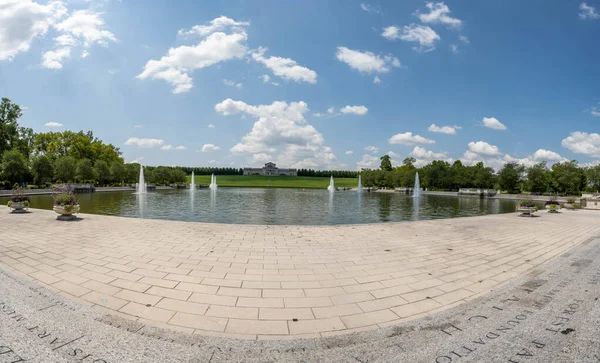 The Grand Basin lake at Art Hill in the city of St Louis, Mo during the summer pandemic of 2021