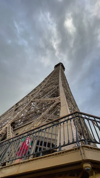 Paris France August 2021 Ein Majestätischer Blick Auf Den Eiffelturm — Stockfoto