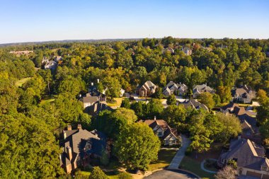 ABD 'nin banliyölerinde güzel bir alt bölümün havadan panoramik görüntüsü